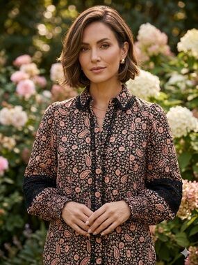 New Miss June Paris blouse